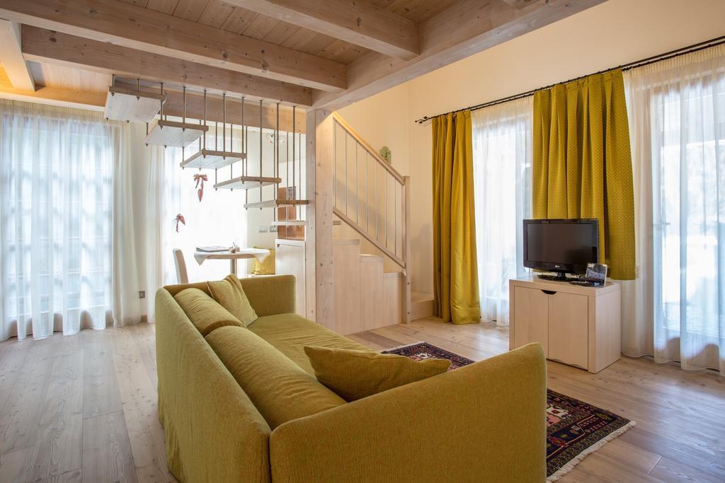 Castelir Suite Hotel Panchia Bilik gambar